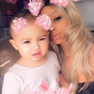 Meet your Posher, Fayola